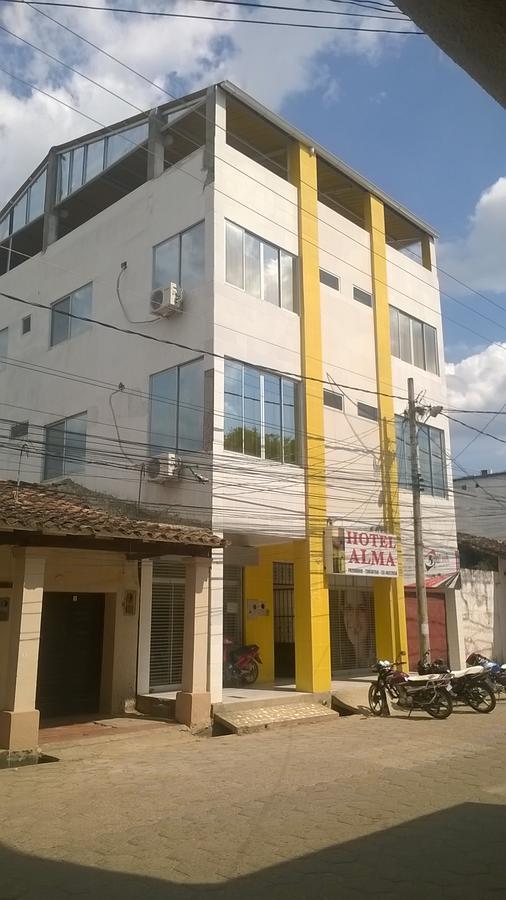 Hotel Alma Trinidad Exterior photo